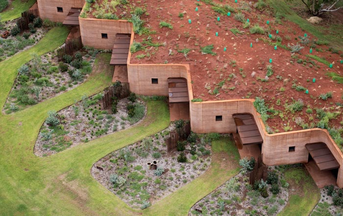 Edificio de viviendas contemporaneas. La gran muralla